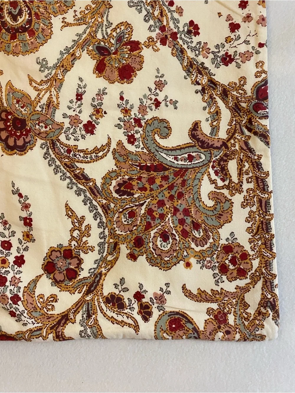 Pottery Barn cream red floral paisley 18